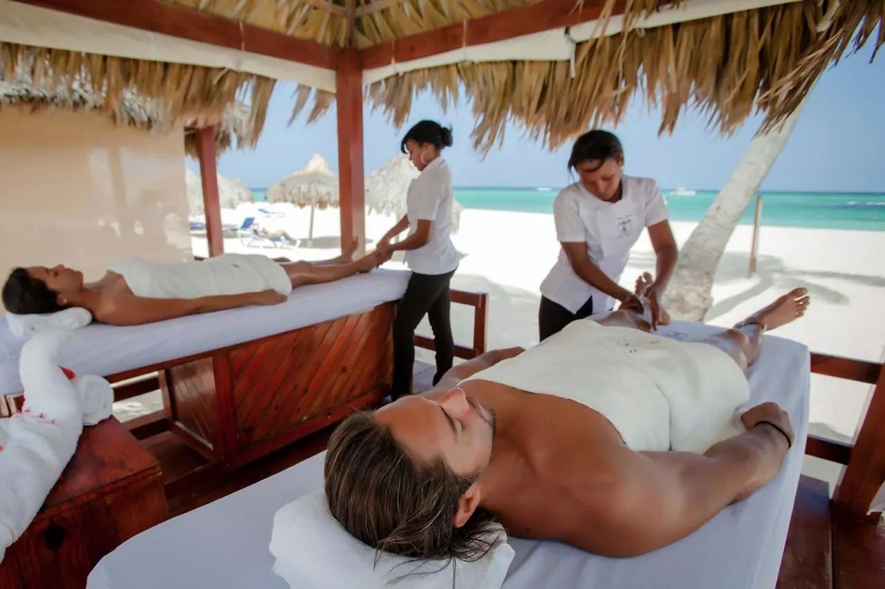 Ducassi Suites Rooftop Pool - Beach Club And Spa Punta Cana Aparthotel